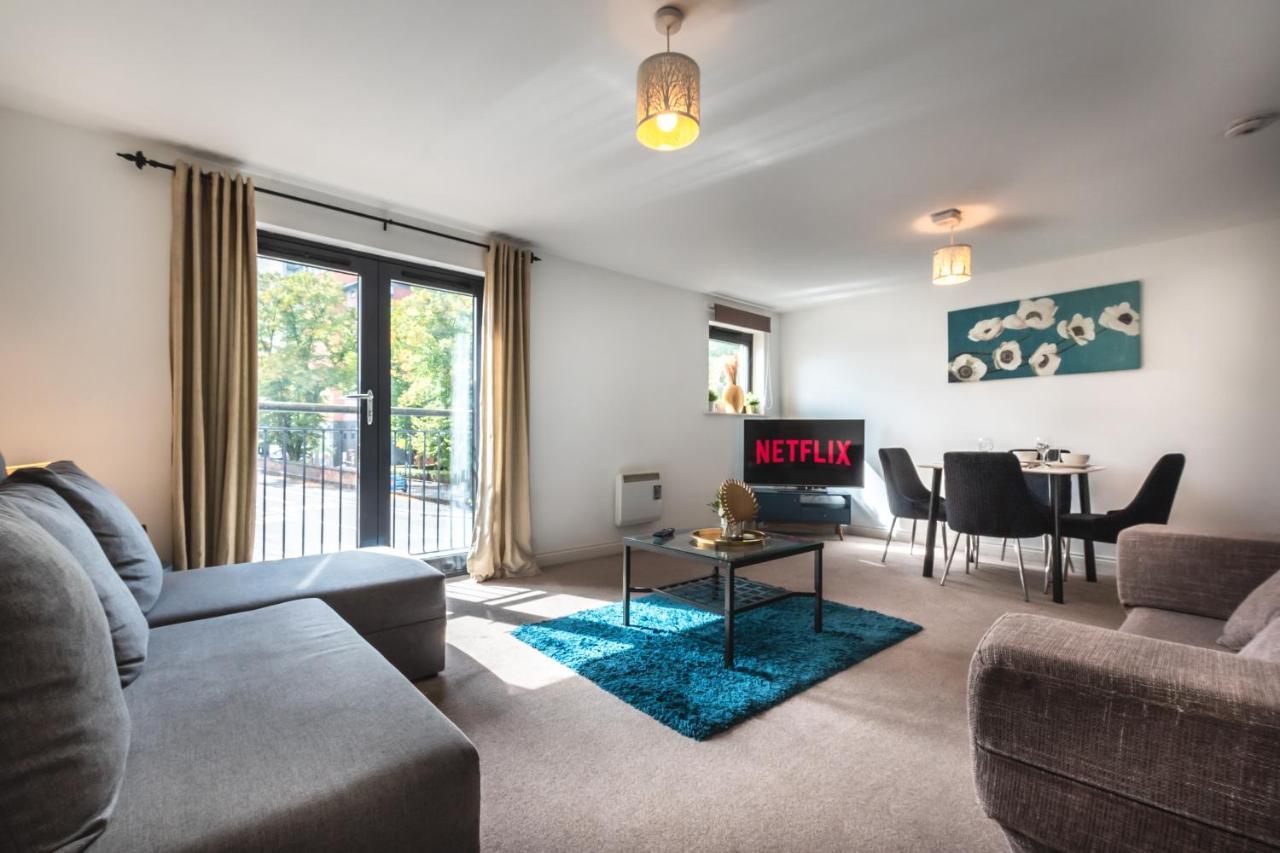 Best Price! Large Spacious 2 Bed Apartment - King Size Or Single Beds, Sofabeds, Smart Tvs, Free Parking Southampton Kültér fotó