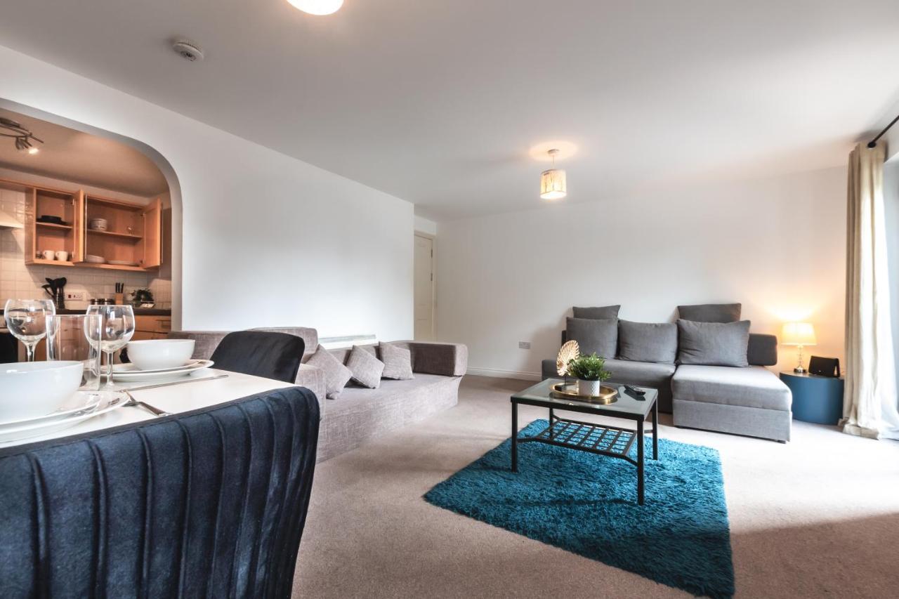 Best Price! Large Spacious 2 Bed Apartment - King Size Or Single Beds, Sofabeds, Smart Tvs, Free Parking Southampton Kültér fotó