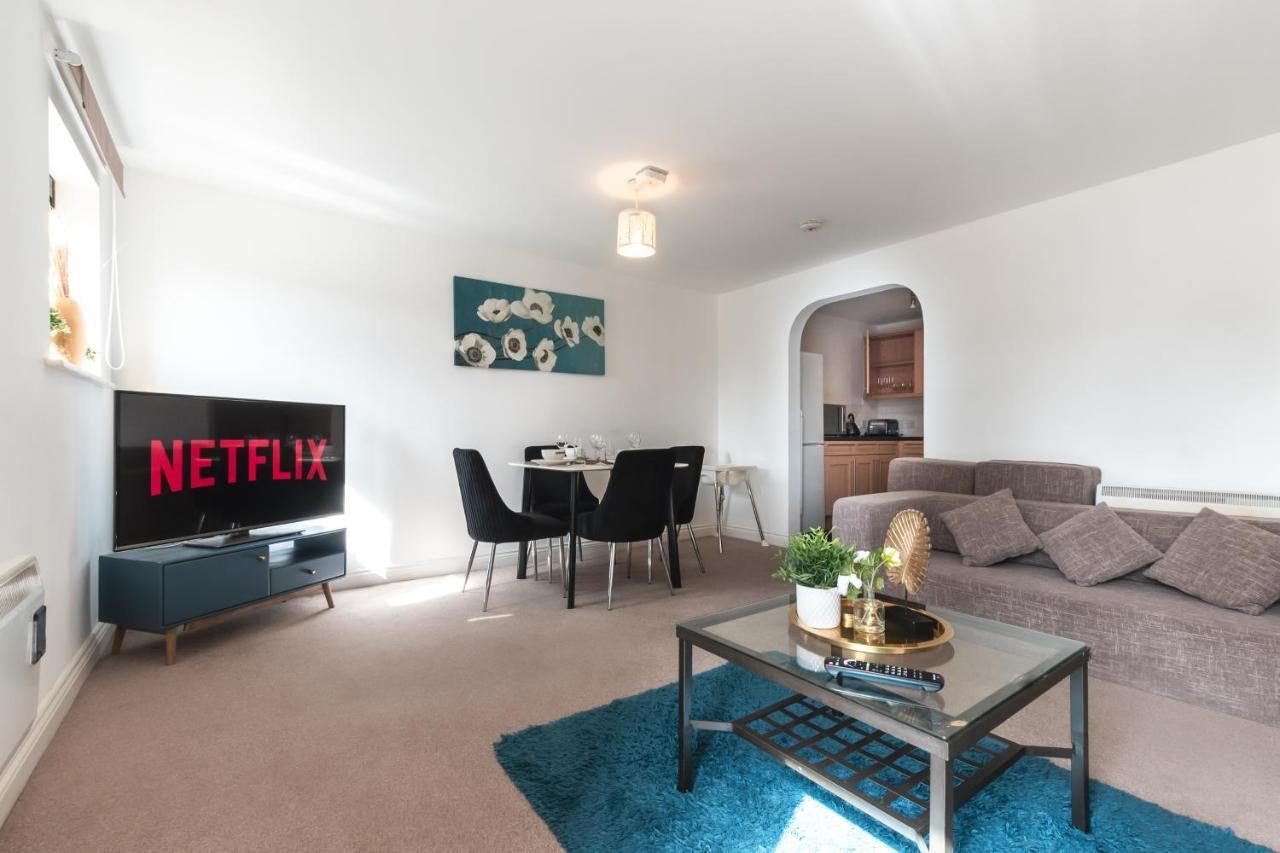Best Price! Large Spacious 2 Bed Apartment - King Size Or Single Beds, Sofabeds, Smart Tvs, Free Parking Southampton Kültér fotó