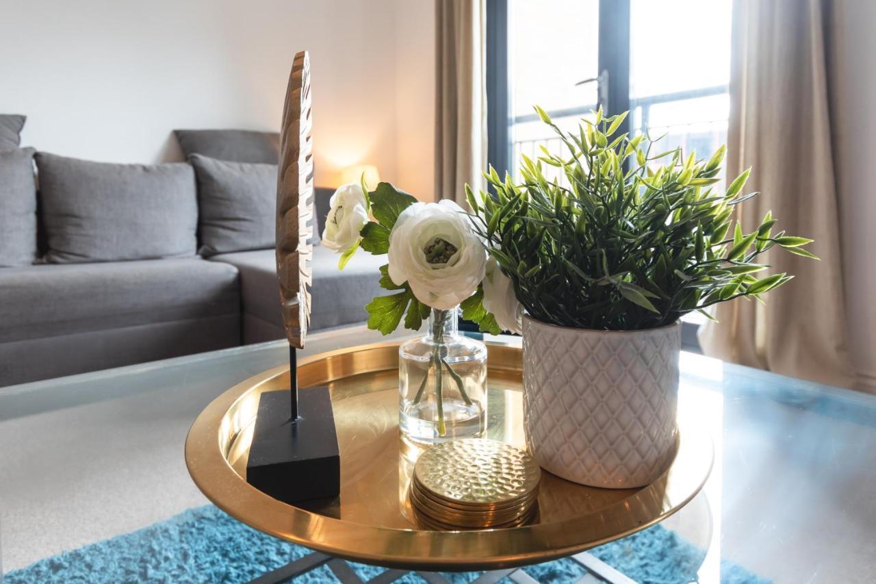 Best Price! Large Spacious 2 Bed Apartment - King Size Or Single Beds, Sofabeds, Smart Tvs, Free Parking Southampton Kültér fotó