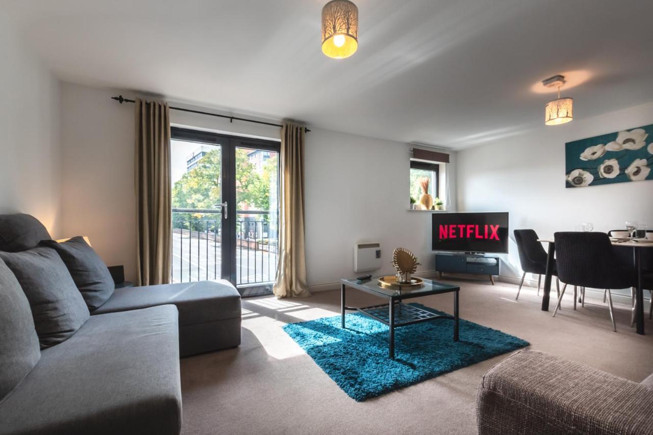 Best Price! Large Spacious 2 Bed Apartment - King Size Or Single Beds, Sofabeds, Smart Tvs, Free Parking Southampton Kültér fotó
